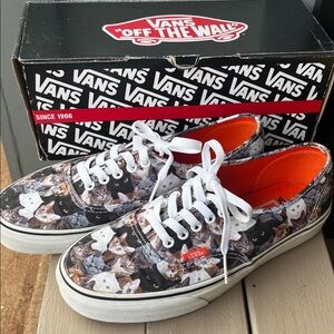 Vans Cat Print Low-Top Sneakers in White and Orange